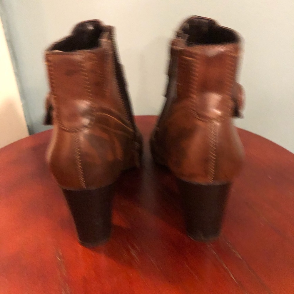 Naturalizer Marloe Brown Distressed Booties - 6m View 4